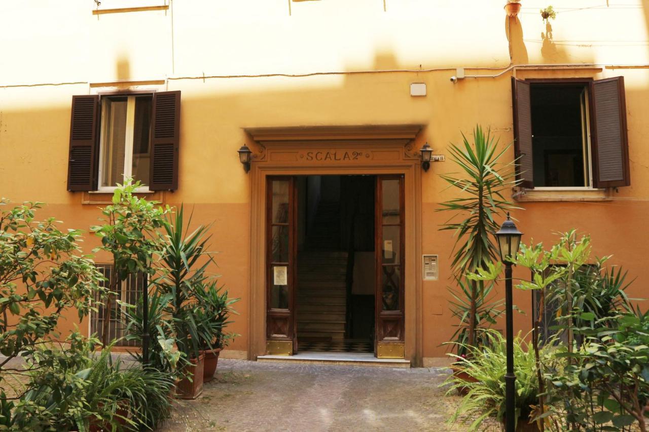 Almapetra Colosseo Apartment Rome Exterior photo